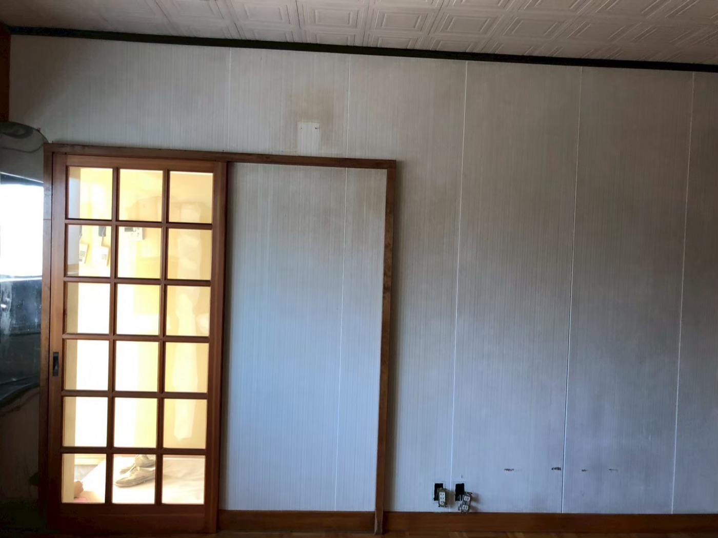施工前 和室の襖と壁